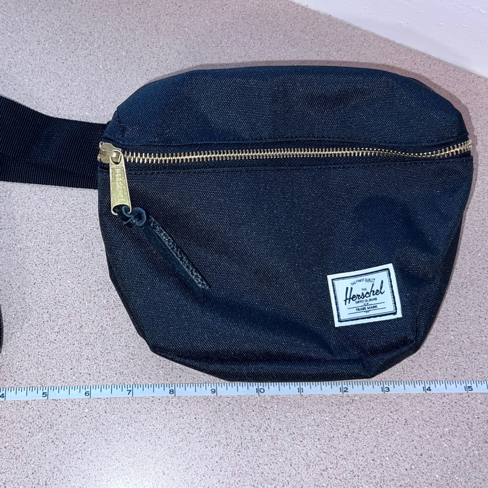Herschel Fifteen Waist Pack/ Belt bag/ Bum bag